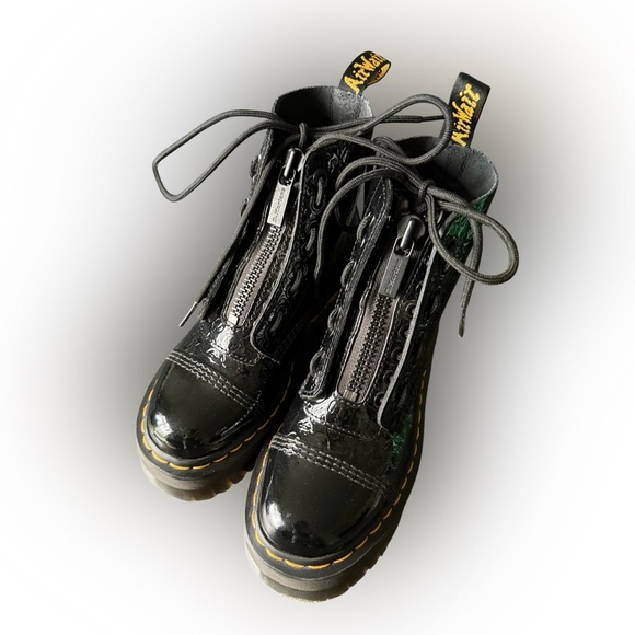 Dr martens SINCLAIR LEOPARD EMBOSS PATENT LEATHER PLATFORM BOOTS - Picture 2 of 12